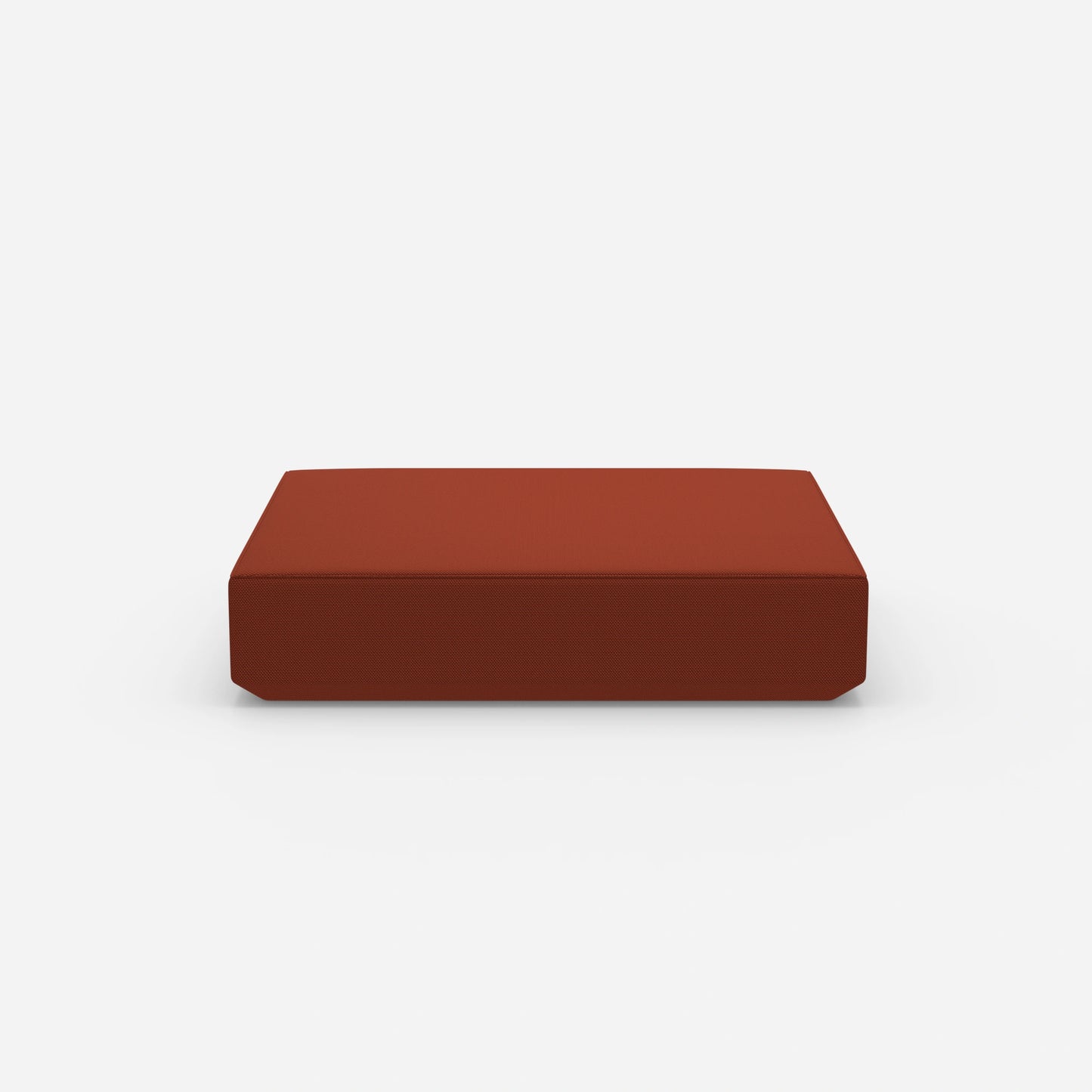 Ampio pouf moderno dal lato anteriore