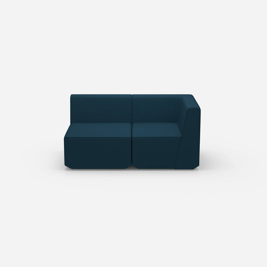 Blaues Zweisitzer Sofa von vorne