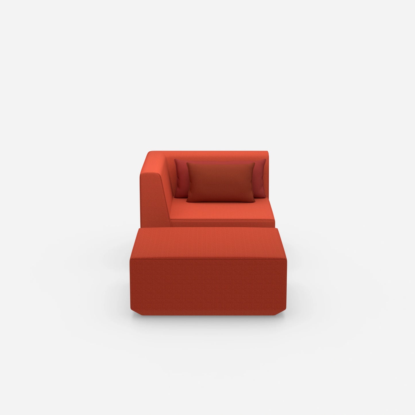 Gemütlicher Sessel mit Hocker von vorne