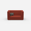 Modernes Zweisitzer Sofa mit hohem Rücken von vorne