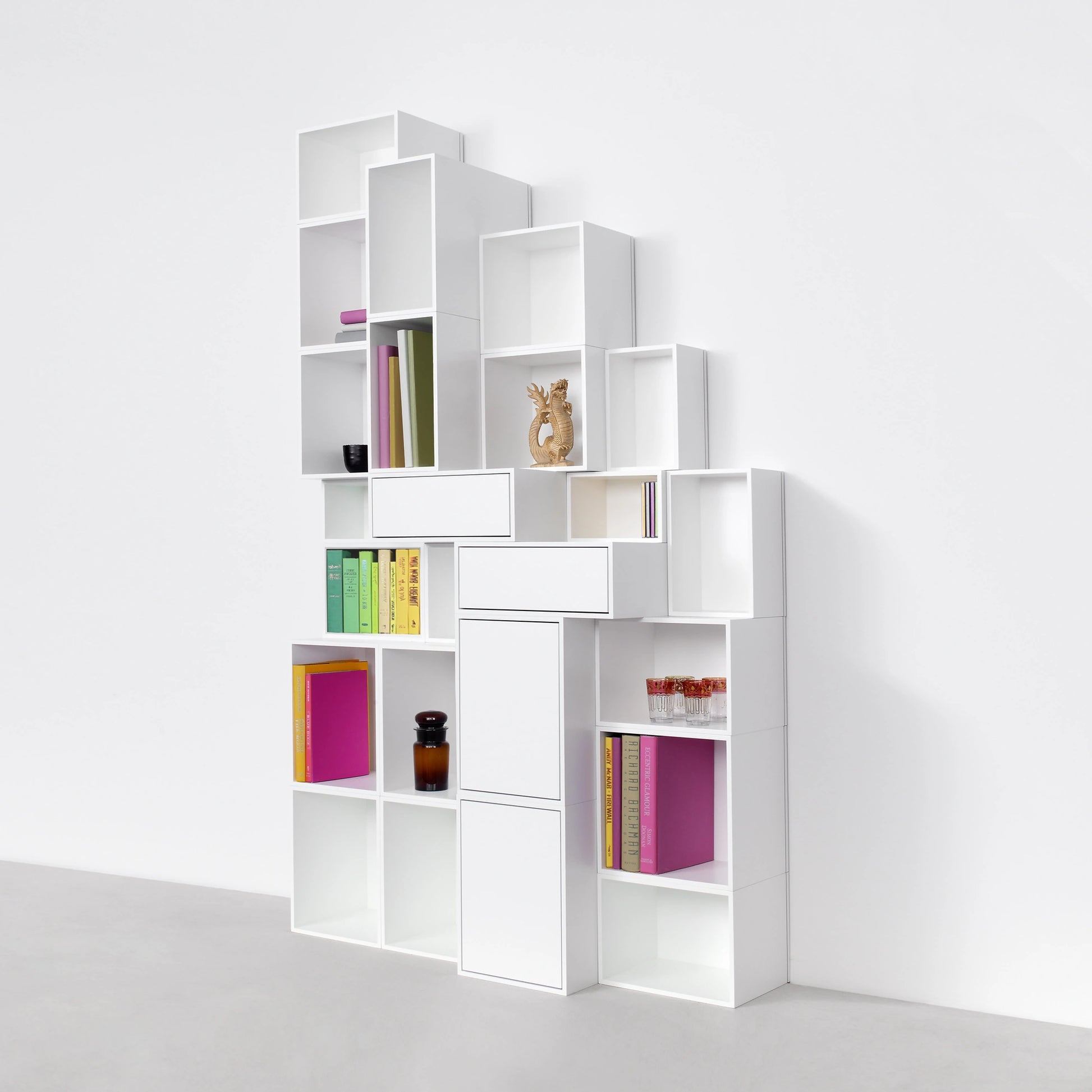 Modulares Regal RK021 von der linken Seite
