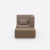 Sessel für das Wohnzimmer beige von vorne