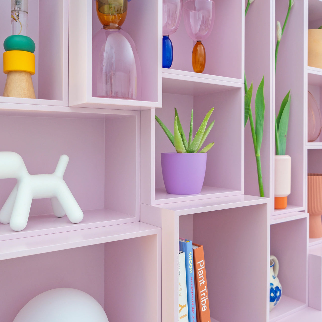 Cubit Lookbook shelving system 1
