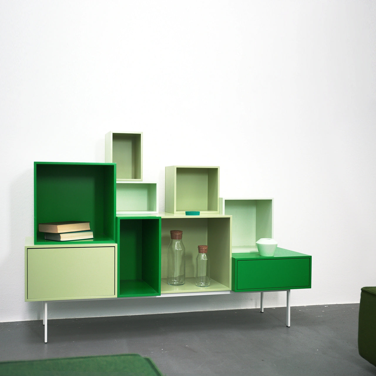 Cubit Lookbook shelving system 21