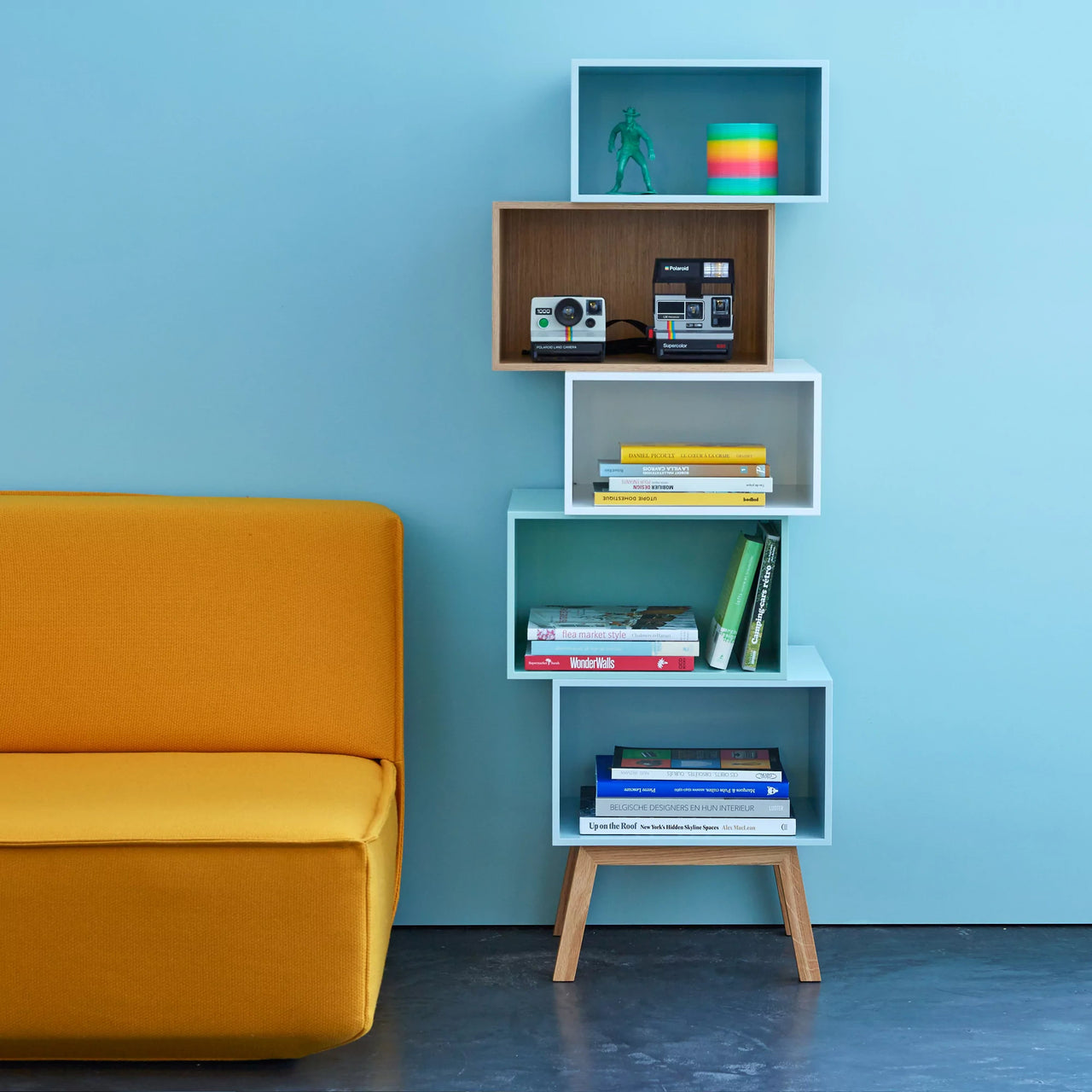 Cubit Lookbook shelving system 25