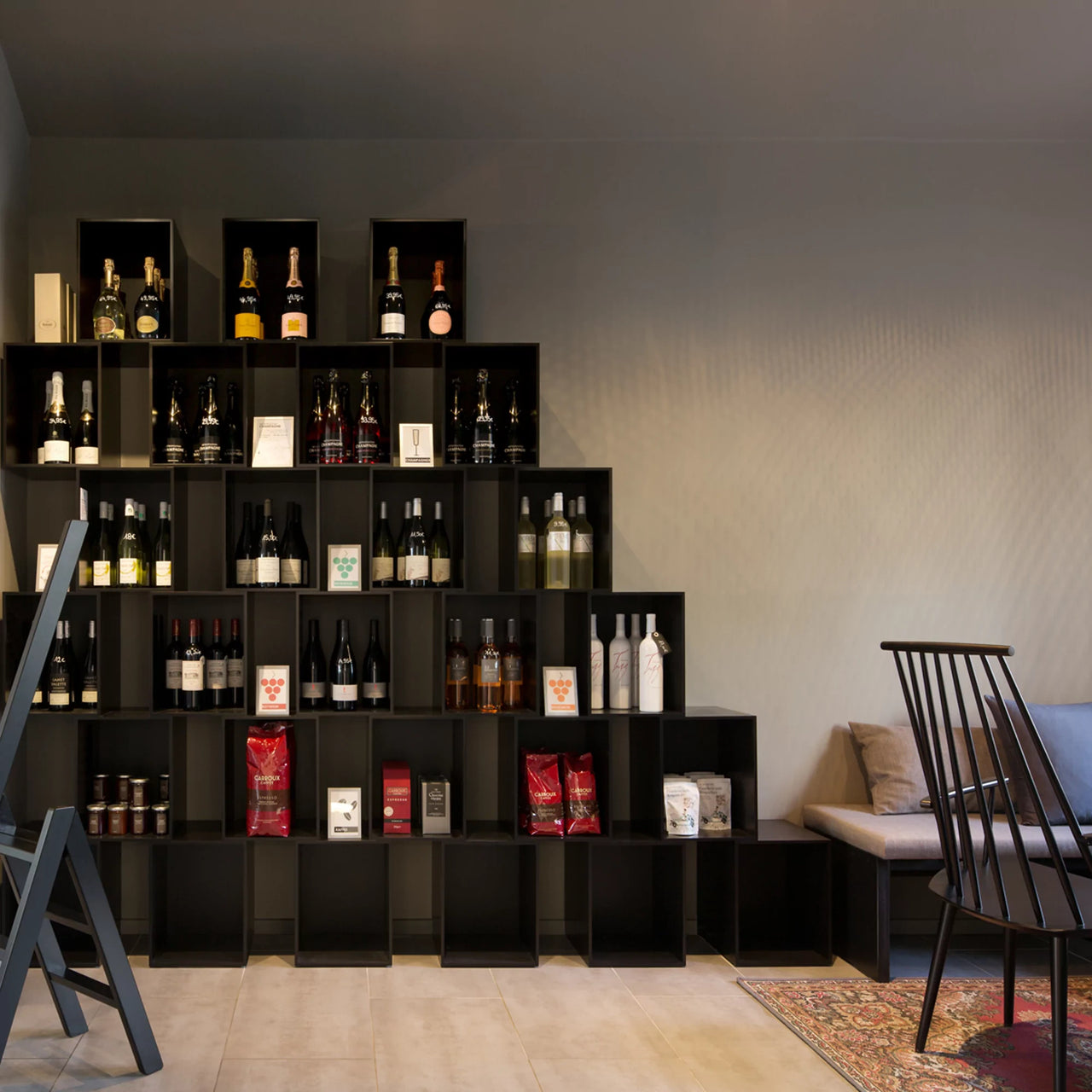 Cubit Lookbook shelving system 40