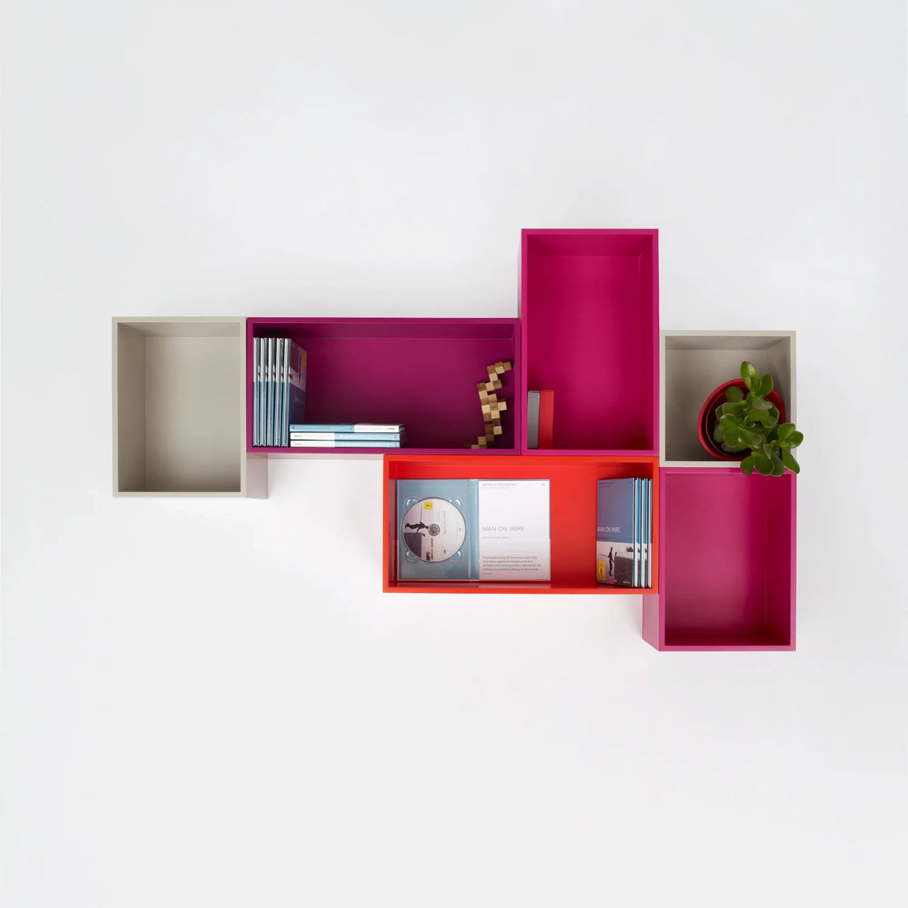 Cubit Lookbook shelving system 62
