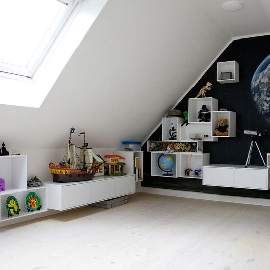 Sloped roof shelf RK268 from the front