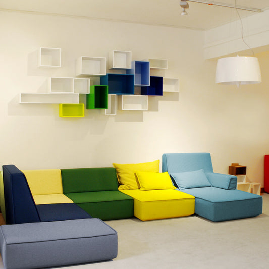 Wall-mounted shelving RK255 from the right-hand side