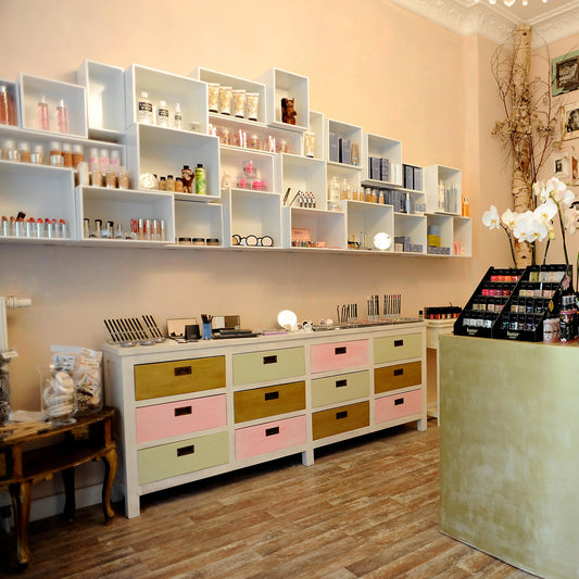 Wall-mounted shelving RK270 from the right-hand side