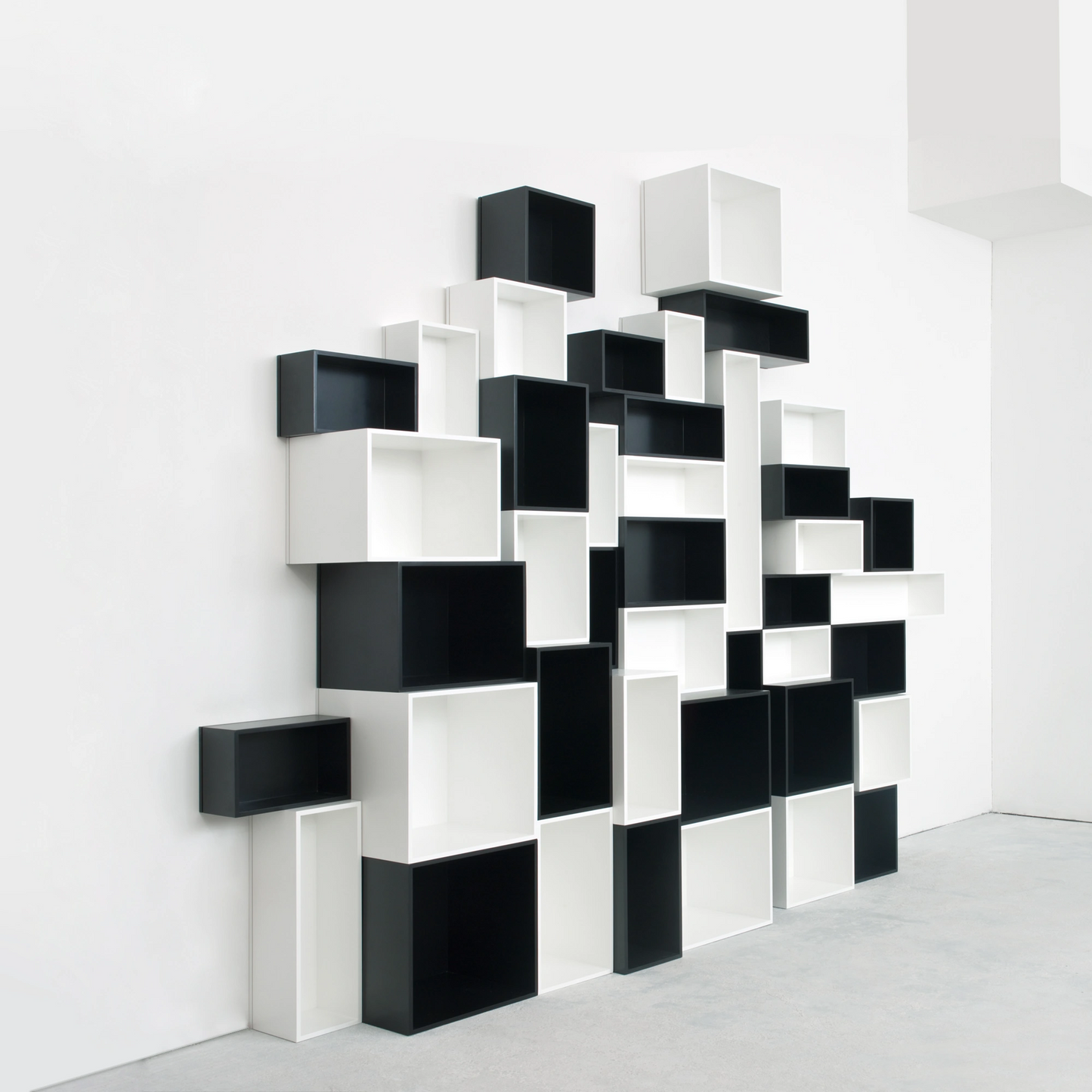 Shelf wall RK164 from the right side