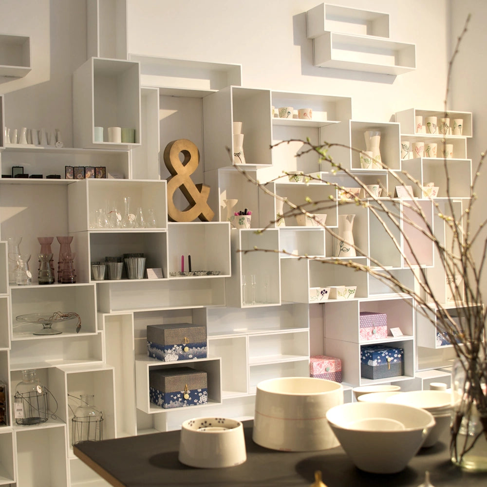 Shelf wall RK266 from the right side