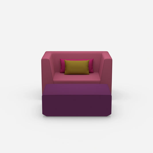 Armchair with flexible footrest from the front
