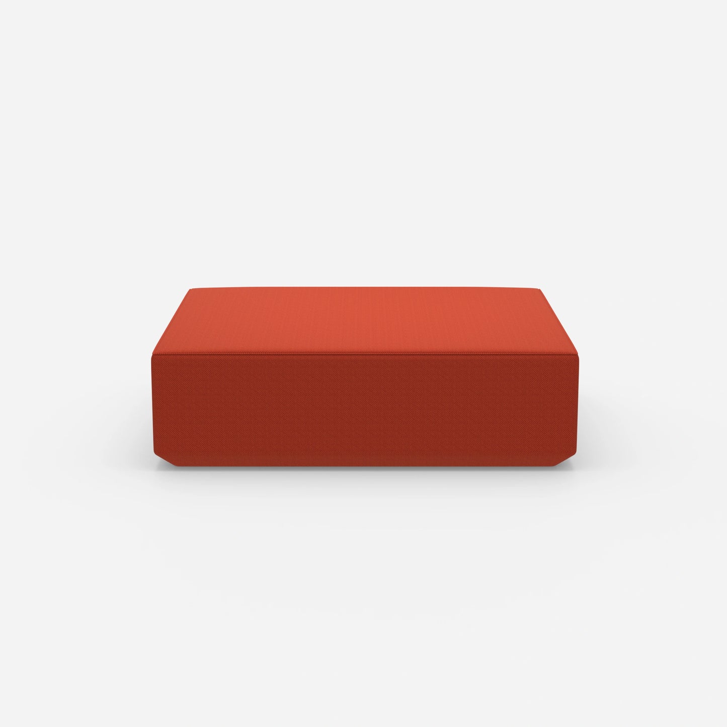 Pouf moderno grande visto frontalmente