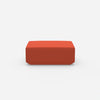 Pouf moderno arancione visto frontalmente