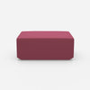 Pouf moderno rosa visto frontalmente