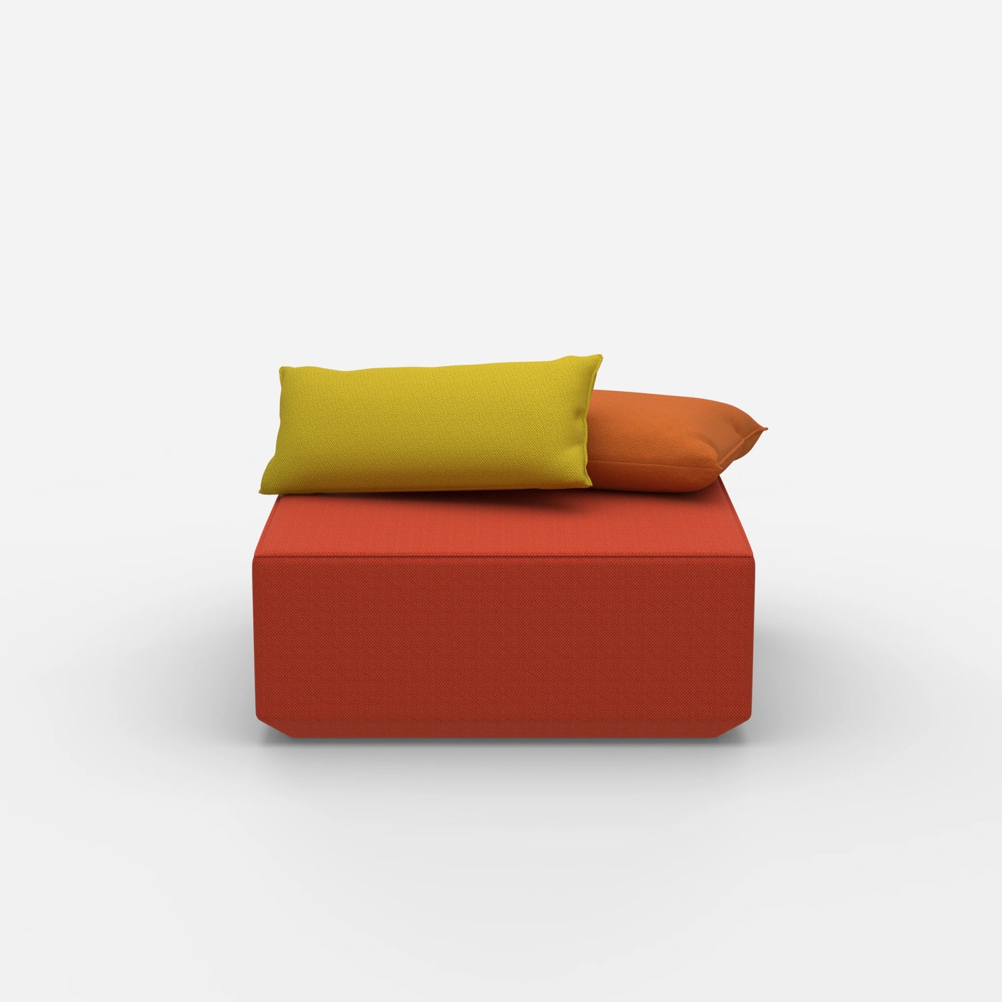 Pouf moderno quadrato visto frontalmente